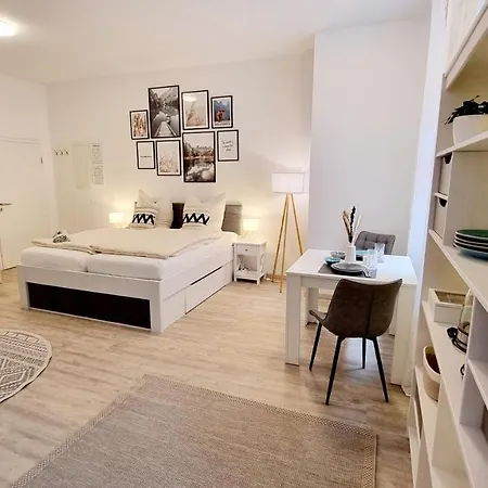 Stadtgarten-studios - Im Zentrum Mit Parkplatz 아파트 *