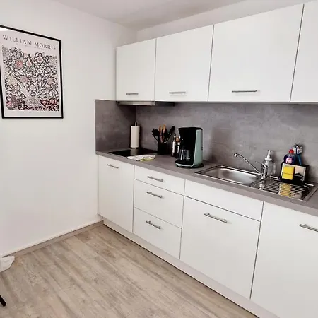 아파트 Stadtgarten-studios - Im Zentrum Mit Parkplatz 바인가르텐