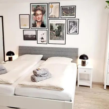 Stadtgarten-studios - Im Zentrum Mit Parkplatz 아파트 바인가르텐