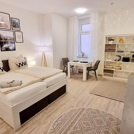 Apartment Stadtgarten-studios - Im Zentrum Mit Parkplatz Weingarten (Wuerttemberg)