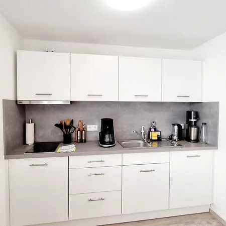 Stadtgarten-studios - Im Zentrum Mit Parkplatz 아파트 바인가르텐