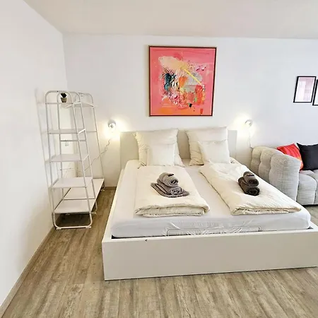 Stadtgarten-studios - Im Zentrum Mit Parkplatz 아파트 *