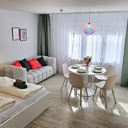 Apartment Stadtgarten-studios - Im Zentrum Mit Parkplatz