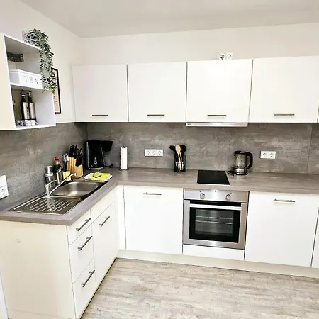 Stadtgarten-studios - Im Zentrum Mit Parkplatz 아파트 바인가르텐