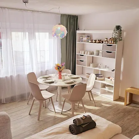 Stadtgarten-studios - Im Zentrum Mit Parkplatz *